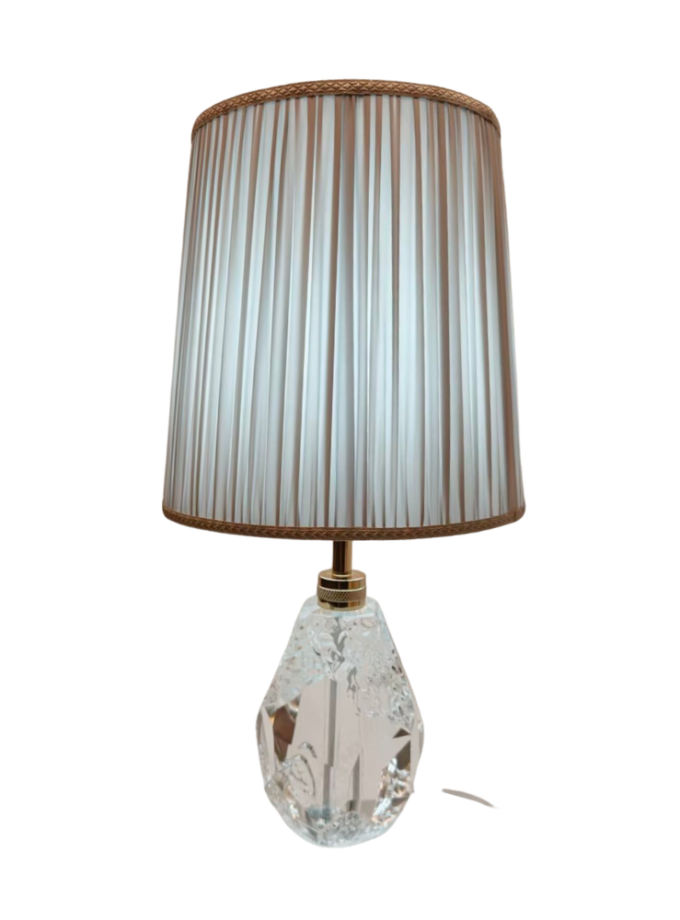 Modern Textured Crystal Table Lamp
